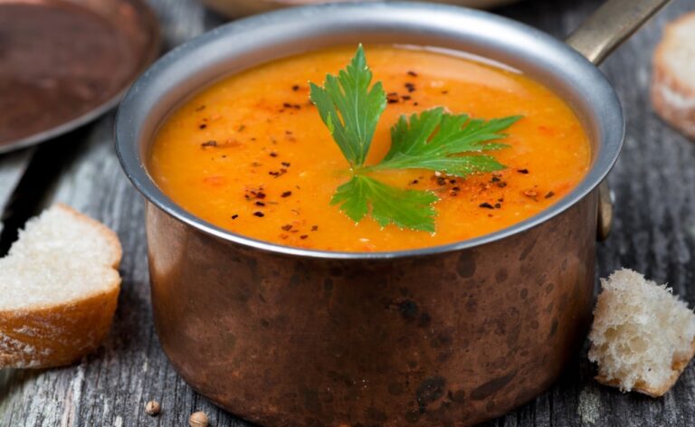 Spicy red lentil soup